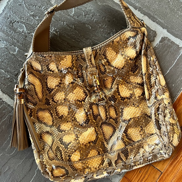 Gucci large leather python hobo with bamboo tassel - Picture 2 of 4